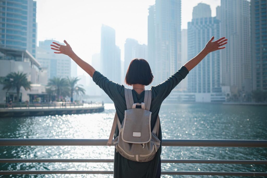 A dubai nyaralás során kihagyhatatlan a felhőkarcolók megtekintése.